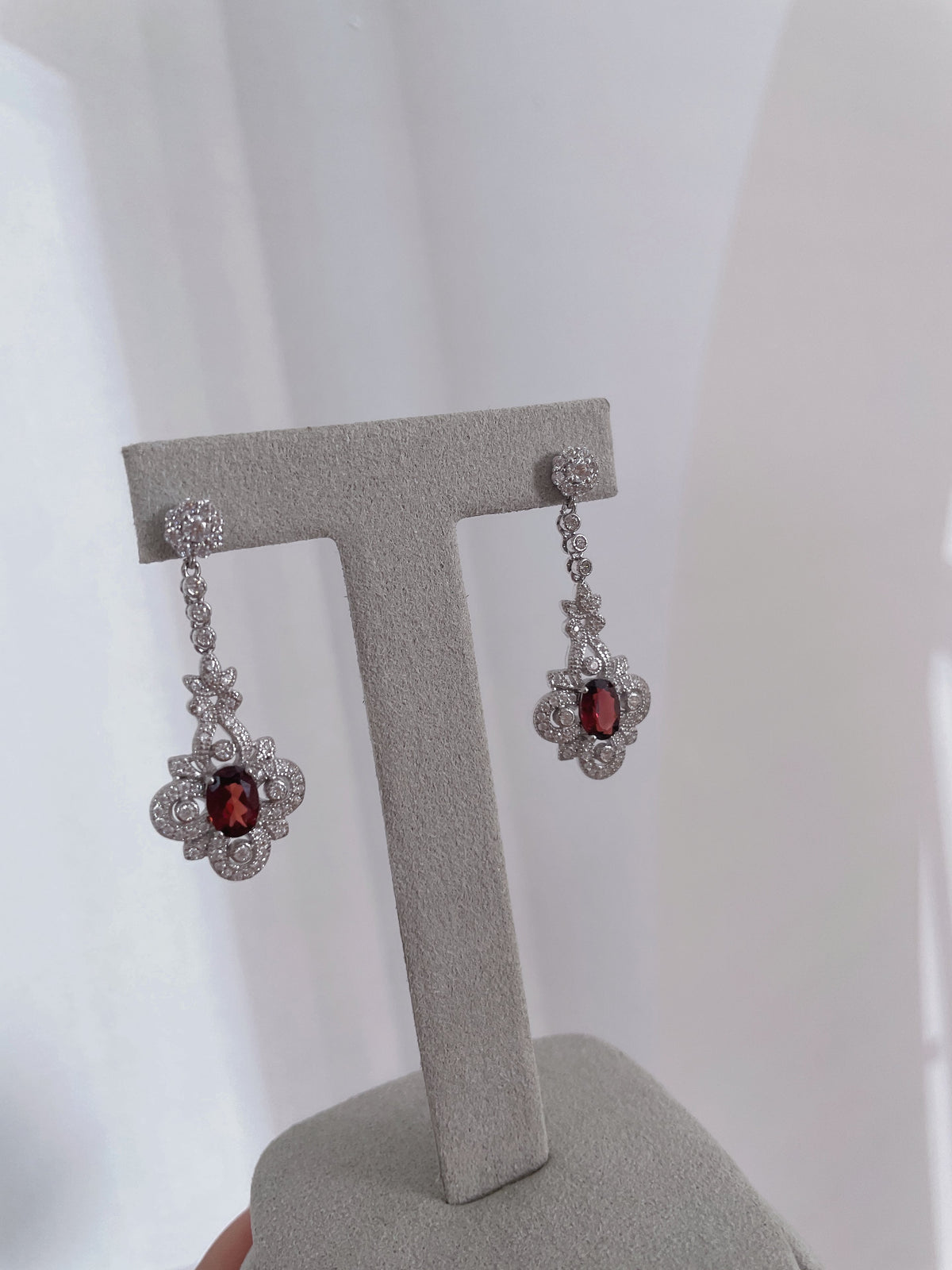 【BT】S925 silver dangling fancy garnet with zircornia earring
