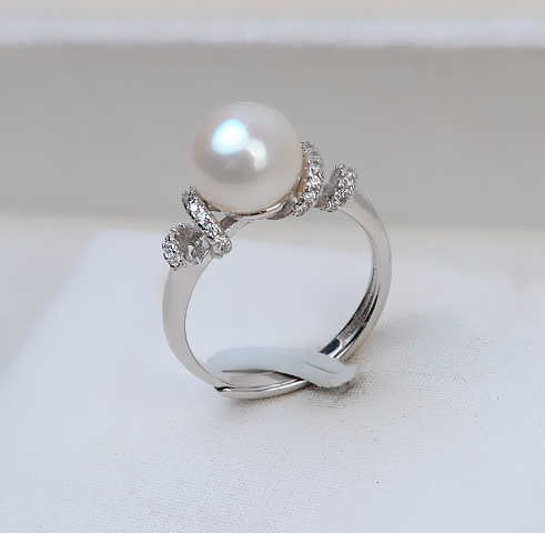 Twisted curve Ring
