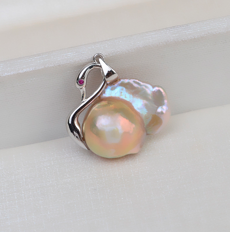 Swan Pendant