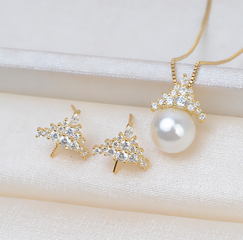 Ice queen Pendant