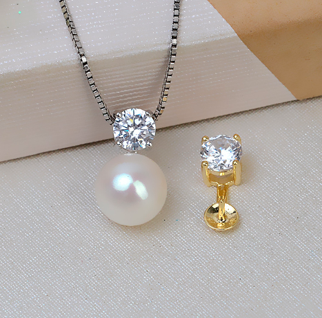 Diana Pendant