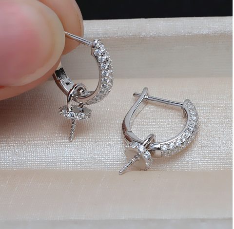 Dangle Earhoop