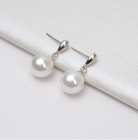 Dangle Earring