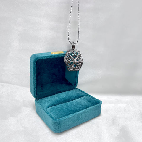 Halloween Wishing Tree Pendant Tree of Life Hollow Out DIY Pearl Cage（Not including the pearls）